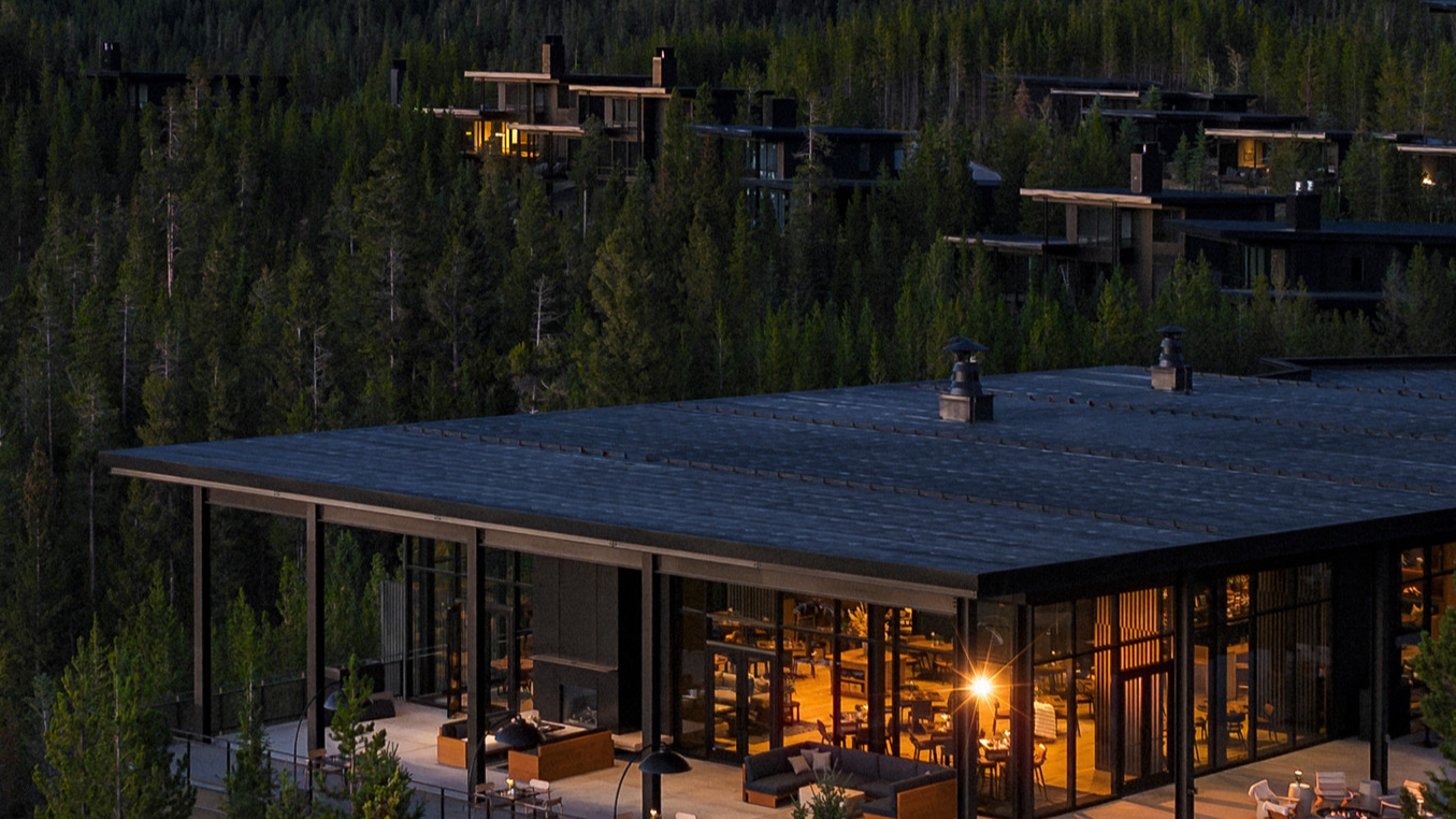 Moonlight at Midnight NYE Party