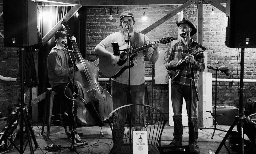 Live Music at Tallman - Tuesday String Band