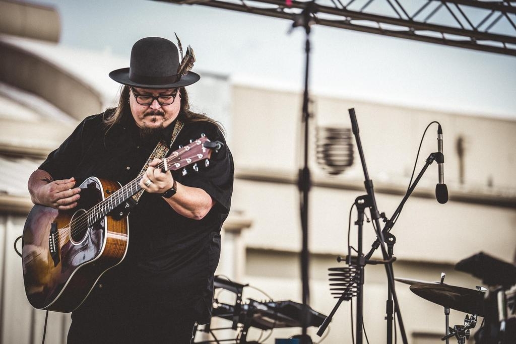 Live Music at Tallman - Rudolf Korv