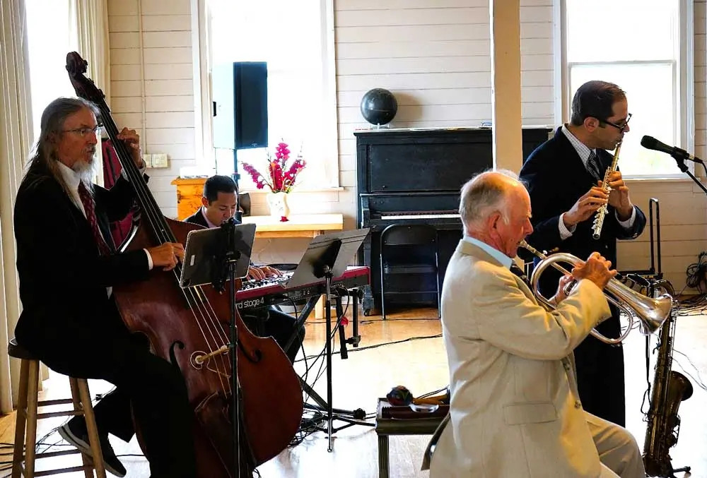 A Taste of Jazz in Bandon: Aaron Johnson Ensemble
