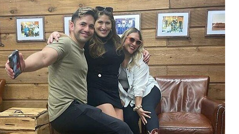 Highfalutin Helena Scavenger Hunt