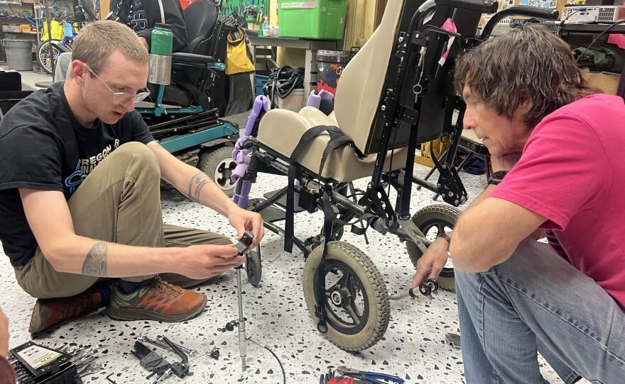 Eugene bike resource center creates community through wheelchair maintenance class
