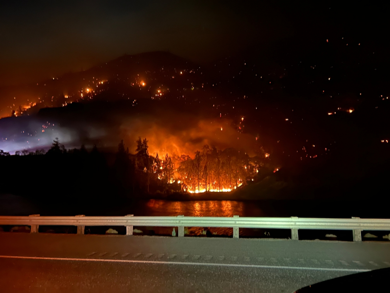 Oregon governor declares statewide emergency with intense wildfire threat looming