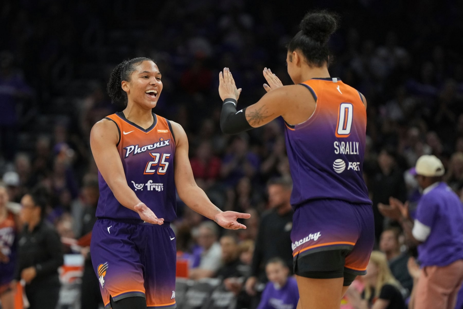 Phoenix Mercury vs Atlanta Dream for free tonight; WNBA Basketball time, odds