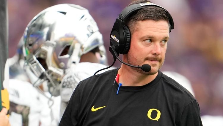 Oregon Ducks coach Dan Lanning previews fall camp, outlines goals for 2025: 'We have high standards'