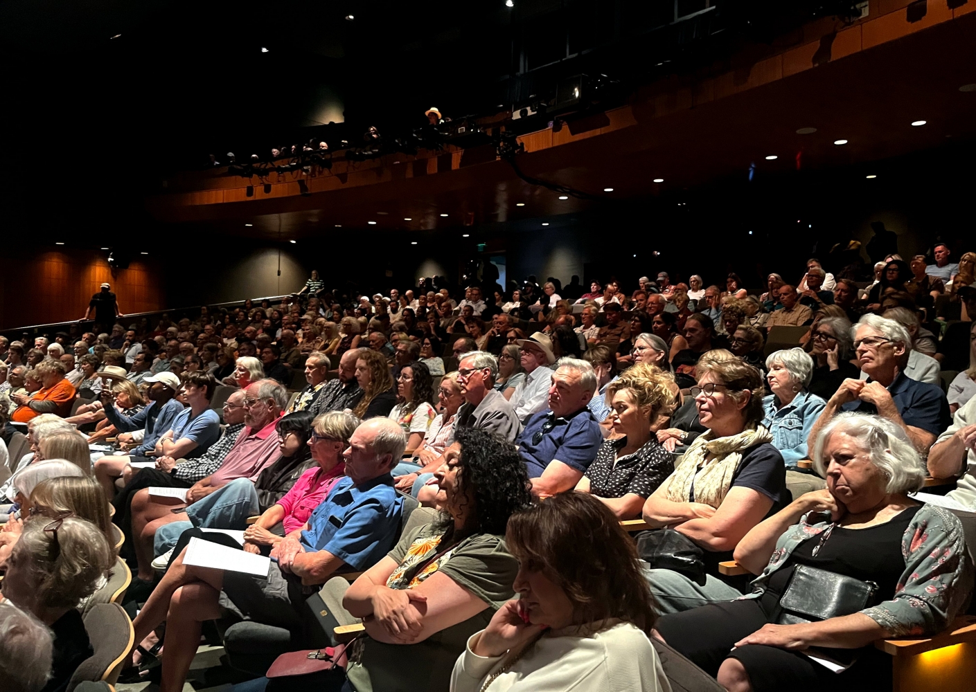 Portland Mayor Wilson’s shelter plan received with skepticism at neighborhood forum