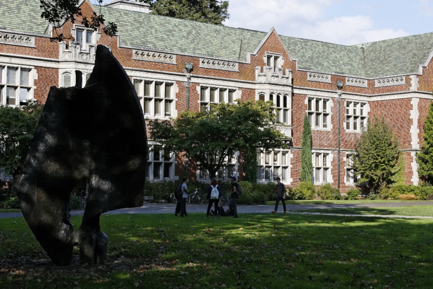 Reed College investigates unauthorized sharing of alumnus’ data with FBI