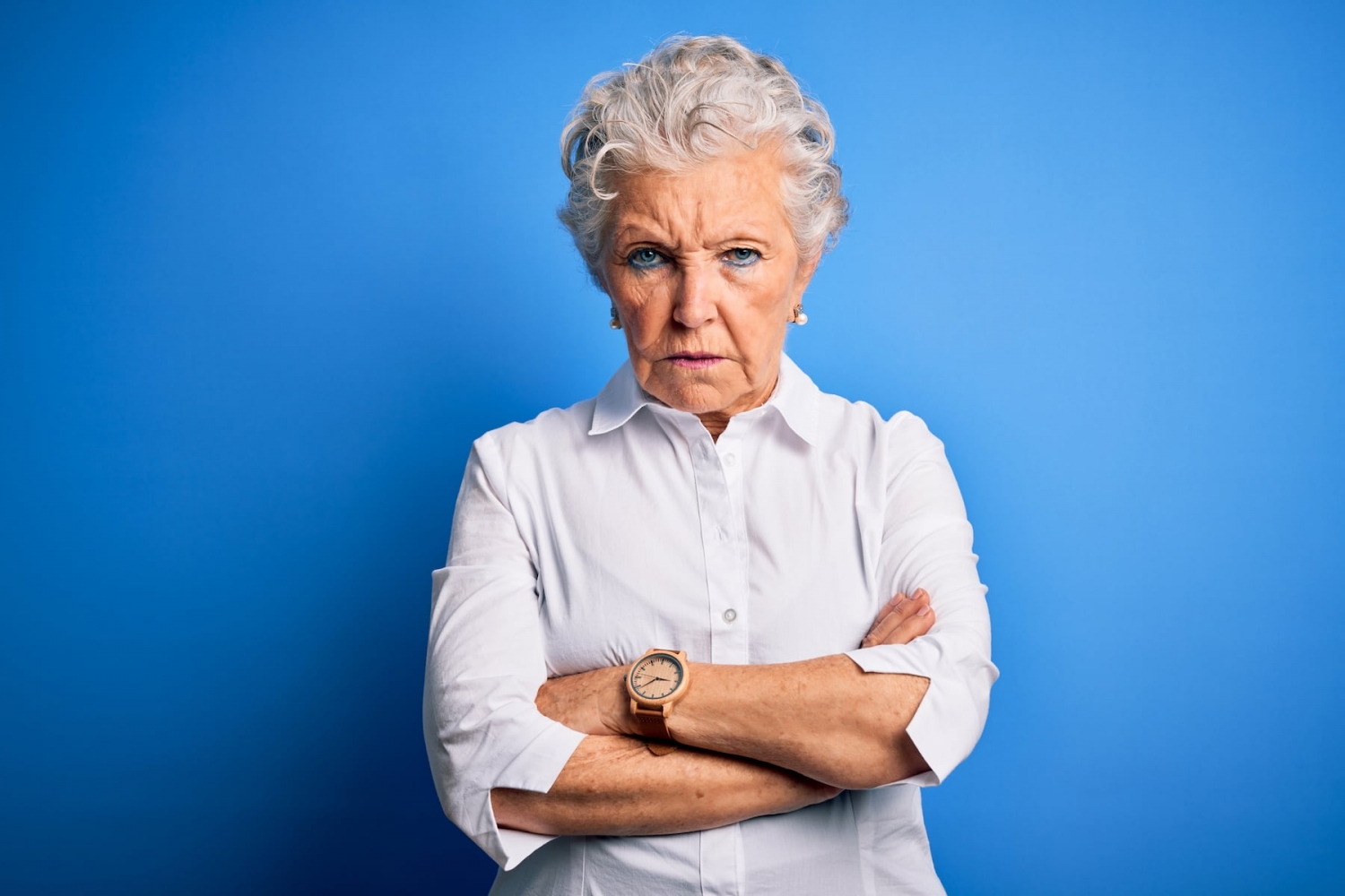 Miss Manners: Senior woman objects strongly when men call her ‘young lady’