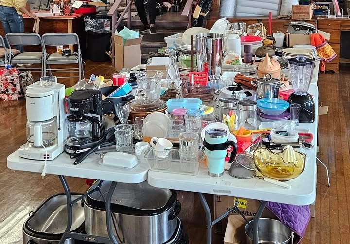 Chetco Grange - Brookings ORChetco Grange 765 2nd Saturday Sale, August 9, 8:30 to 3:00. All sorts of things to buy, fr...