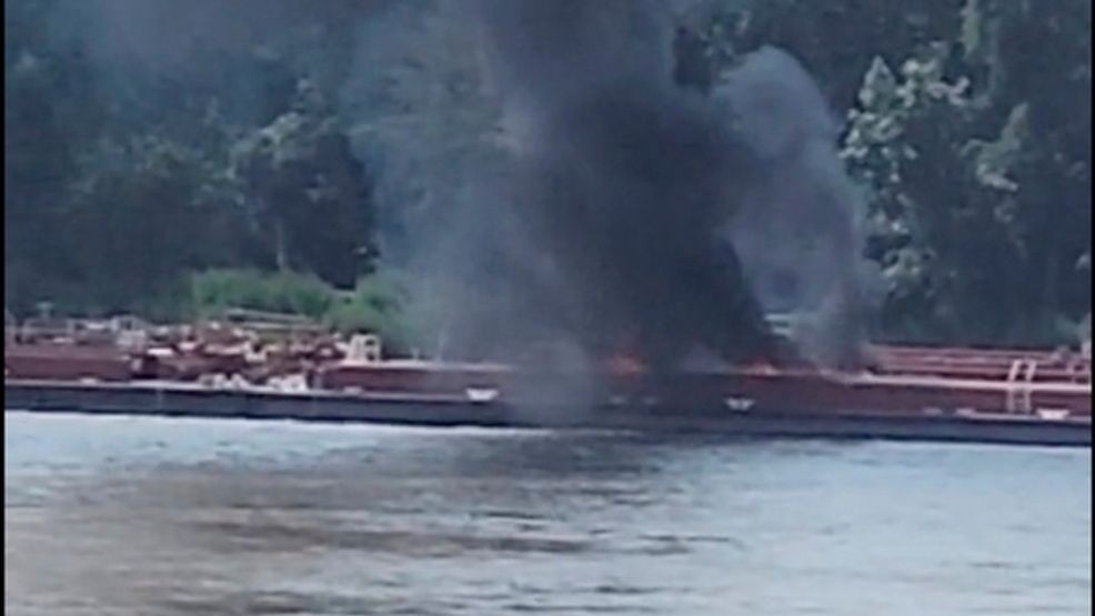 Fiery helicopter crash into barge kills 2 on Mississippi River