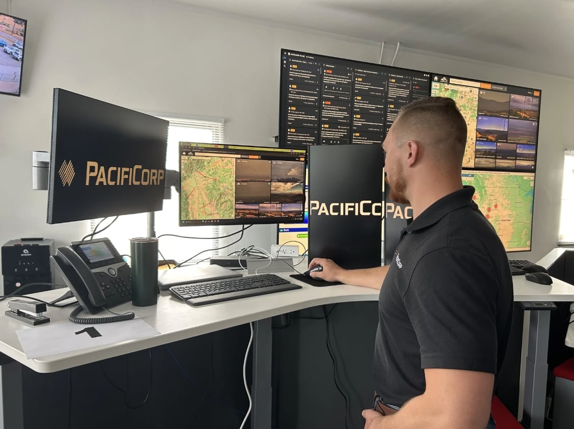 New PacifiCorp center in Southern Oregon watches for wildfires before they threaten communities