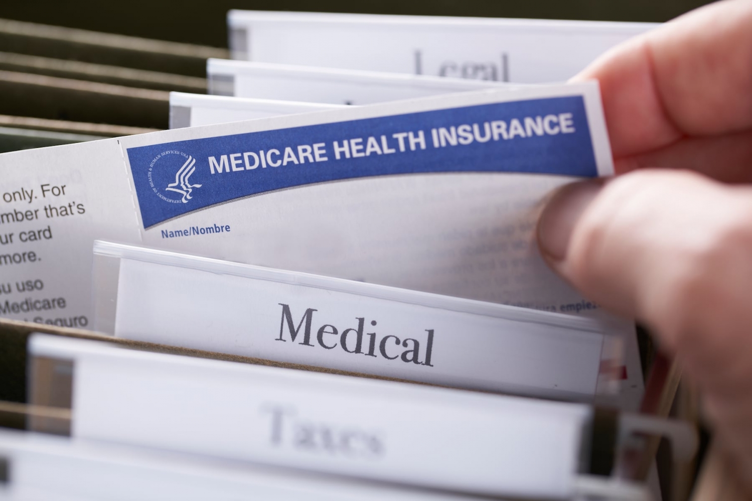 Liz Weston: Retirees on Medicare look for ways to deduct medical expenses