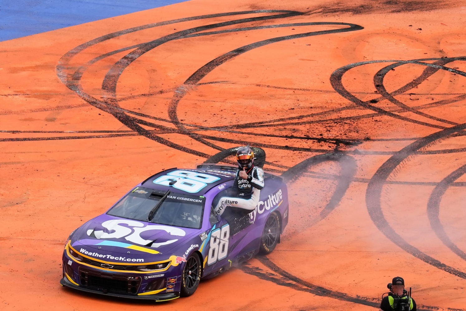 Watch NASCAR Cup Series at Watkins Glen streaming for free today; Start time, odds