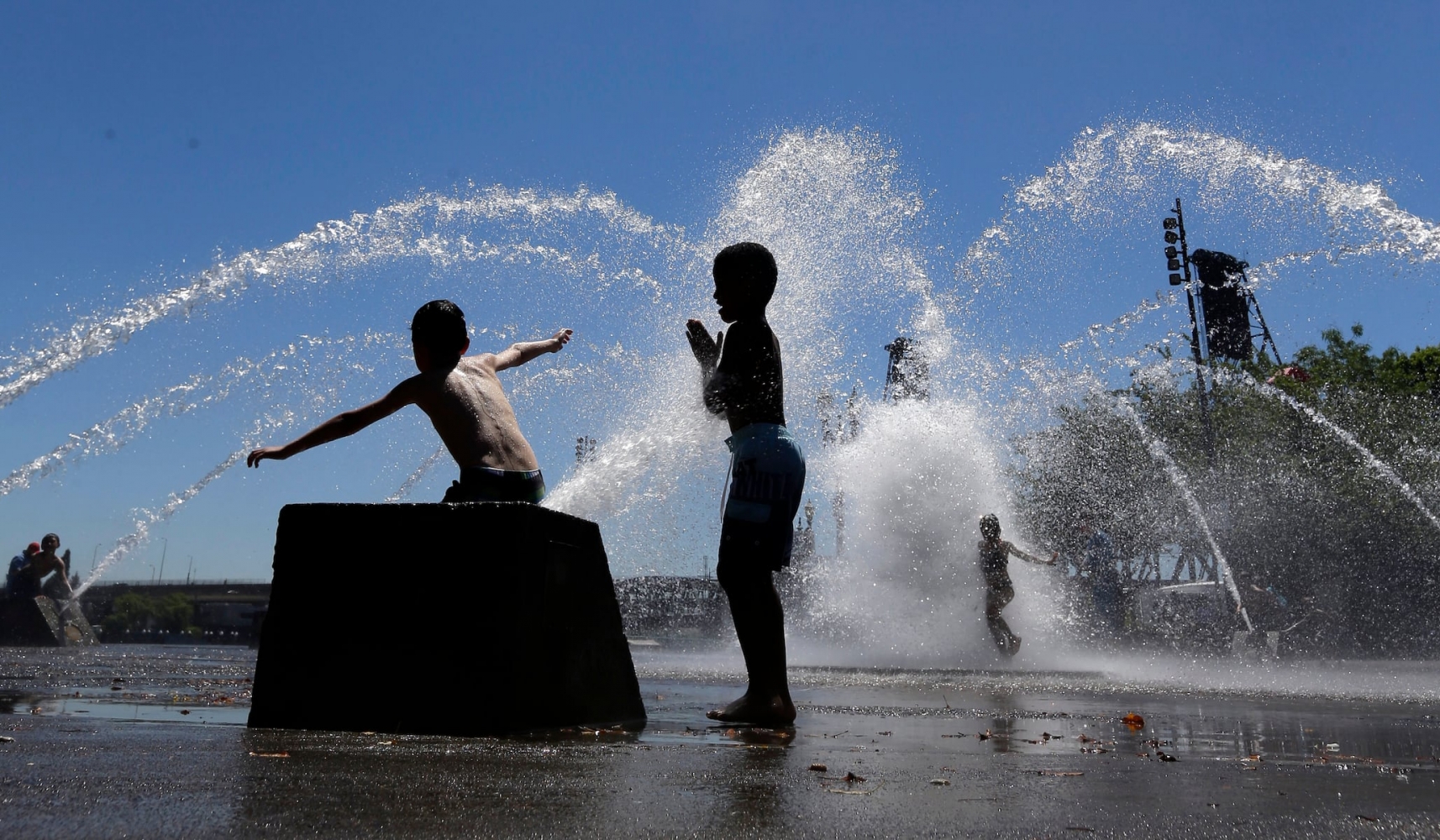 An extreme heat warning hits Portland on Sunday. Here’s where to stay cool