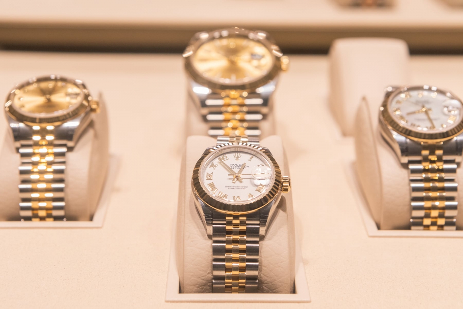 Oregon handyman sentenced for stealing $44,000 watch