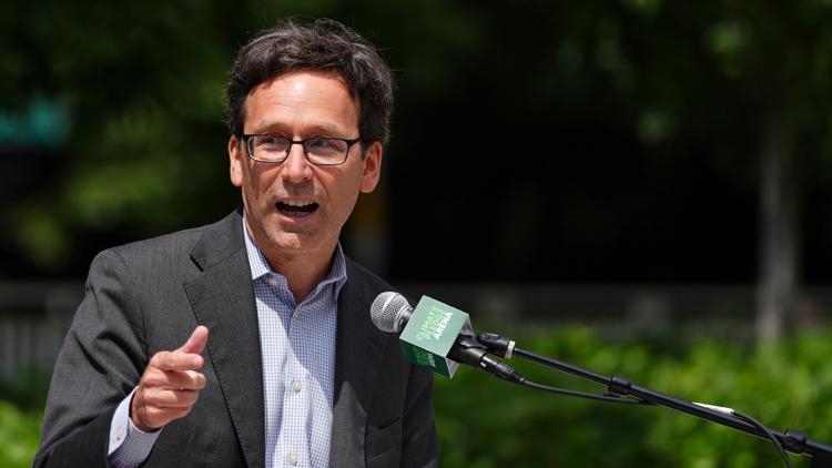 Washington governor defends law on ICE cooperation after federal legal threat