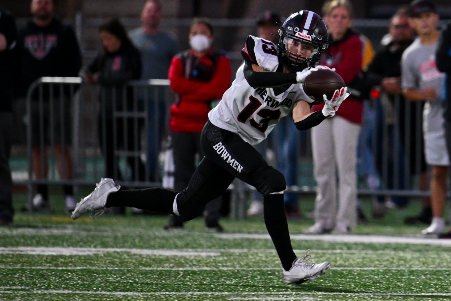 Your picks: Who is the best 6A wide receiver in Oregon high school football?