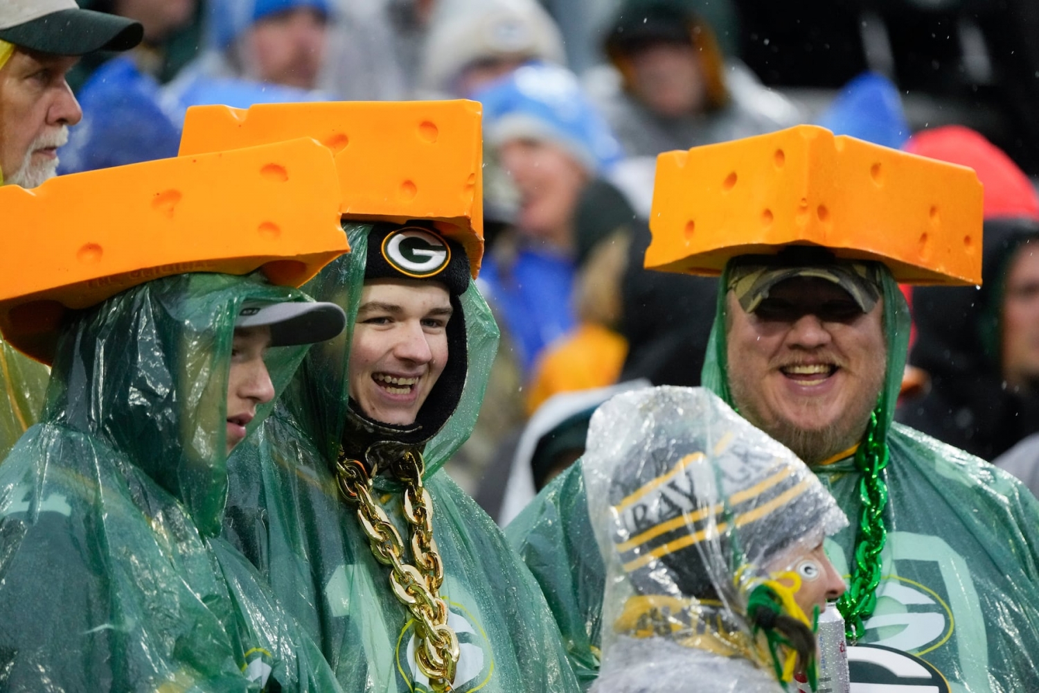 Watch Seahawks vs Packers NFL game streaming for free today: Channel, time, odds