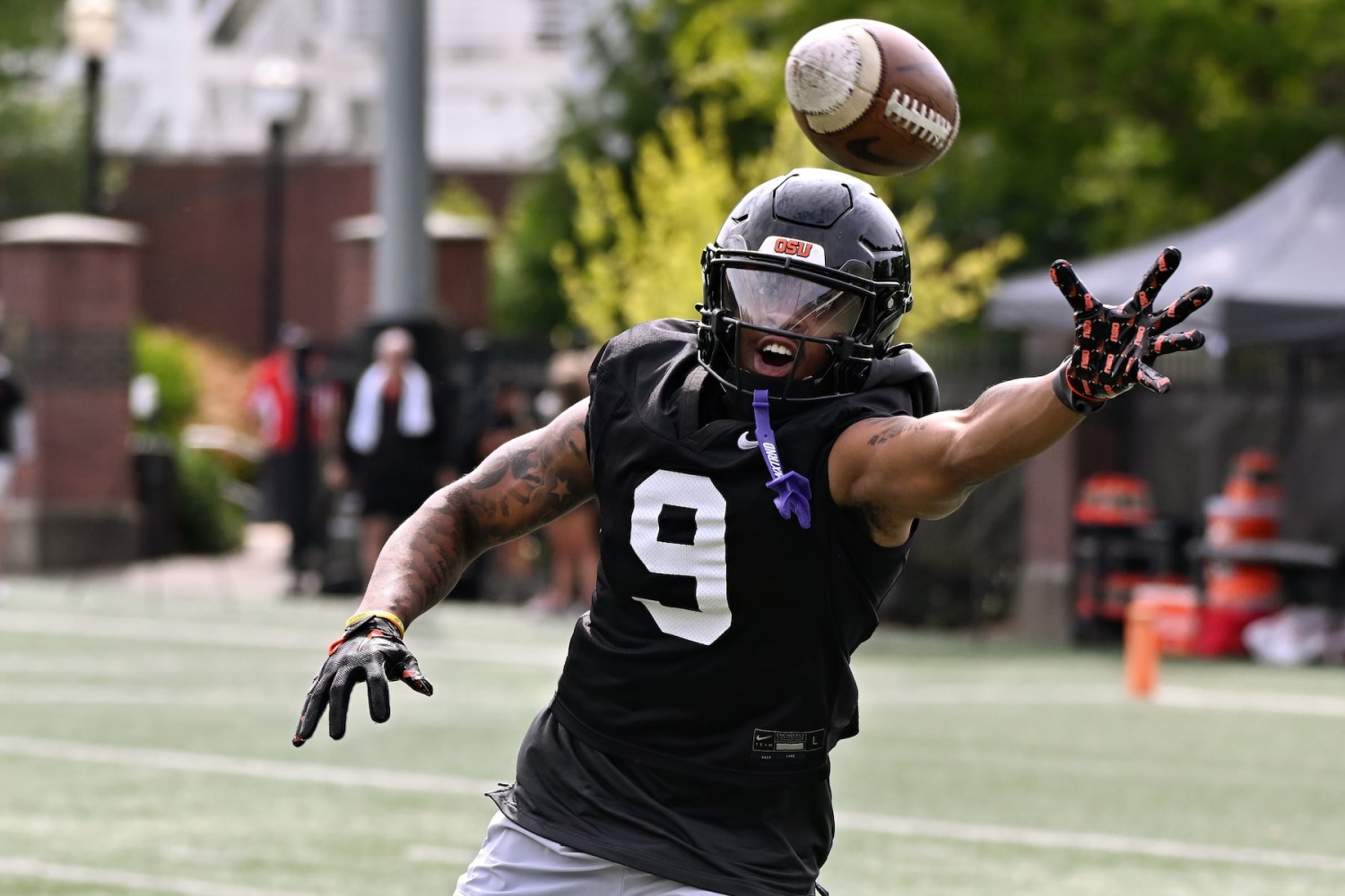 Oregon State Beavers favored in opener vs. California: Latest spread, betting odds