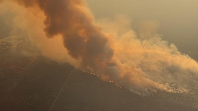 4 homes lost as Flat Fire remains burning at 22,000 acres, over 1,000 under evacuation notice