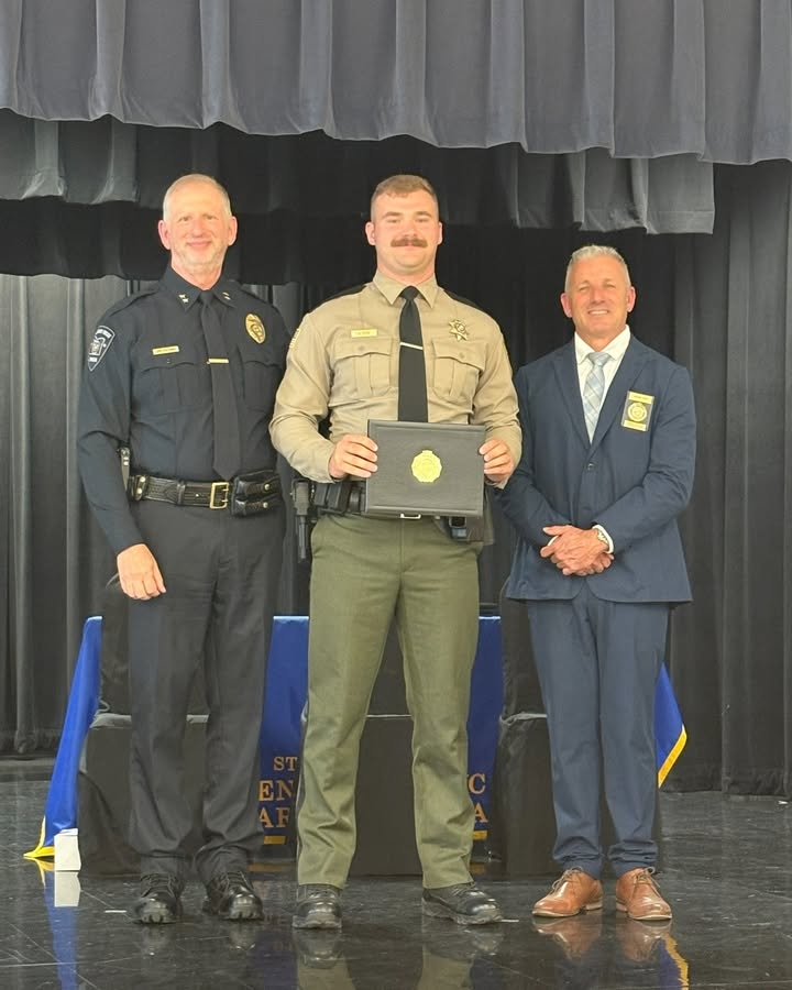 Please join us in congratulating Deputy Otis on his graduation last Friday from the Oregon Department of Public Safety Standards and Training (DPSST) Basic Police Academy.
Over his 16 weeks at the academy, Deputy Otis has completed training in areas such as criminal law, defensive tactics, emergency vehicle operations, firearms, communication skills, and crisis intervention; building a strong foundation for a successful career as a Patrol Deputy.
He now returns to Douglas County to begin the next phase of his training journey. We are proud of his hard work and dedication, and we’re excited to have him back, continuing his commitment to serving our community.
Great job and welcome home, Deputy Otis!