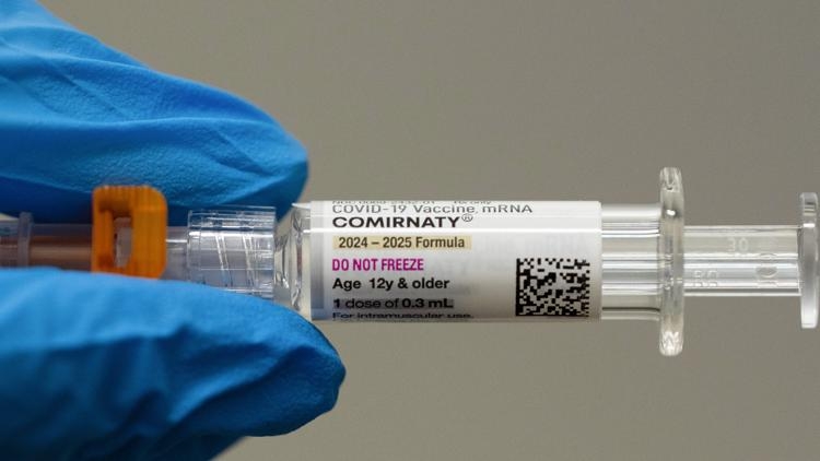 CVS, Walgreens restrict access to COVID vaccines, now require prescriptions in some states