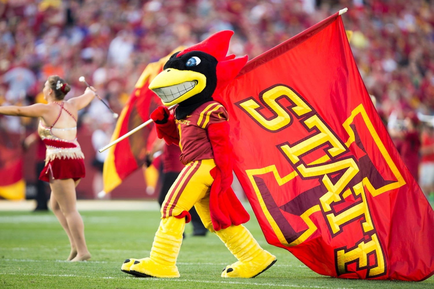 Watch Iowa State vs South Dakota football streaming free today