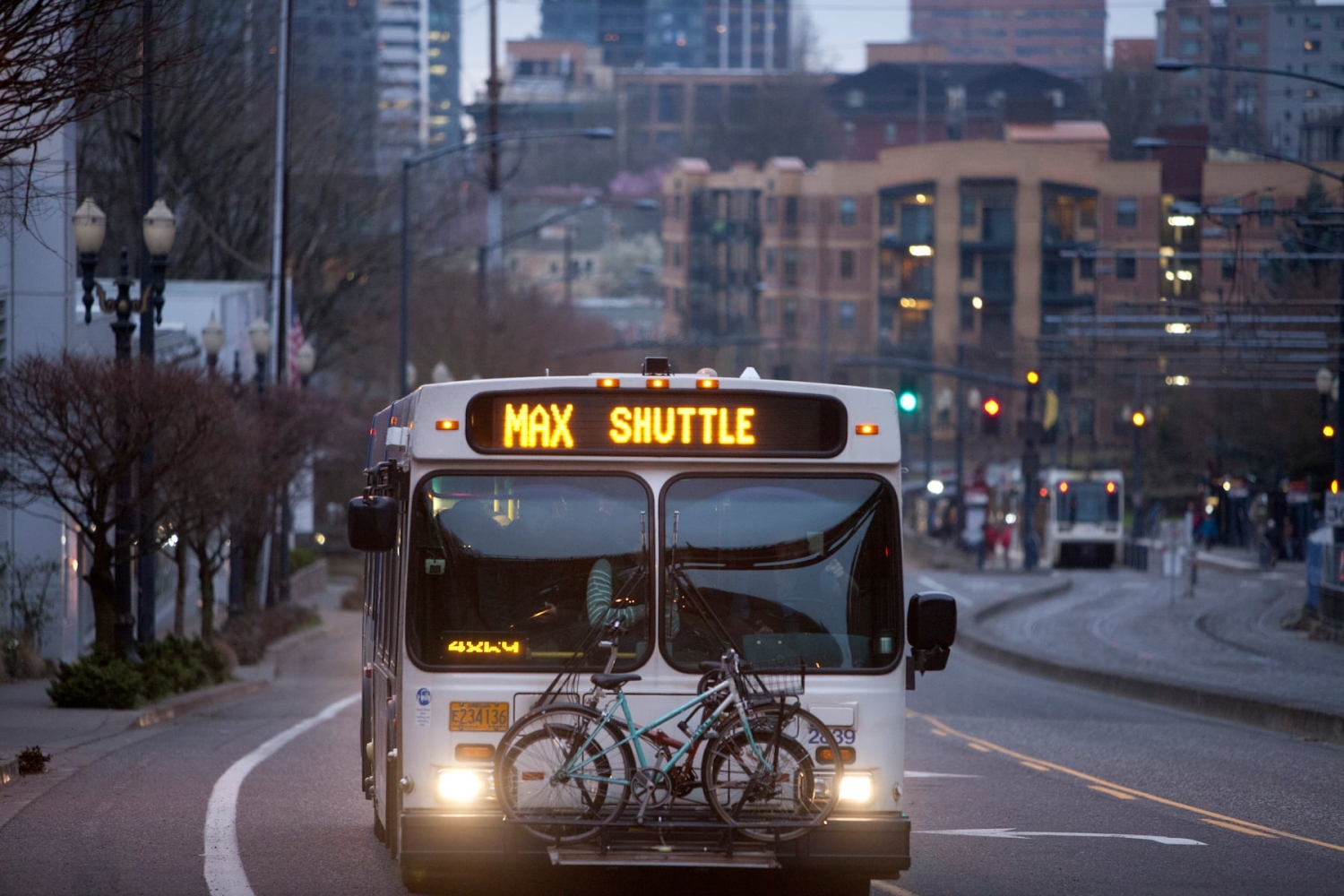 Tunnel work will have MAX riders on Blue, Red lines using shuttle buses all next week