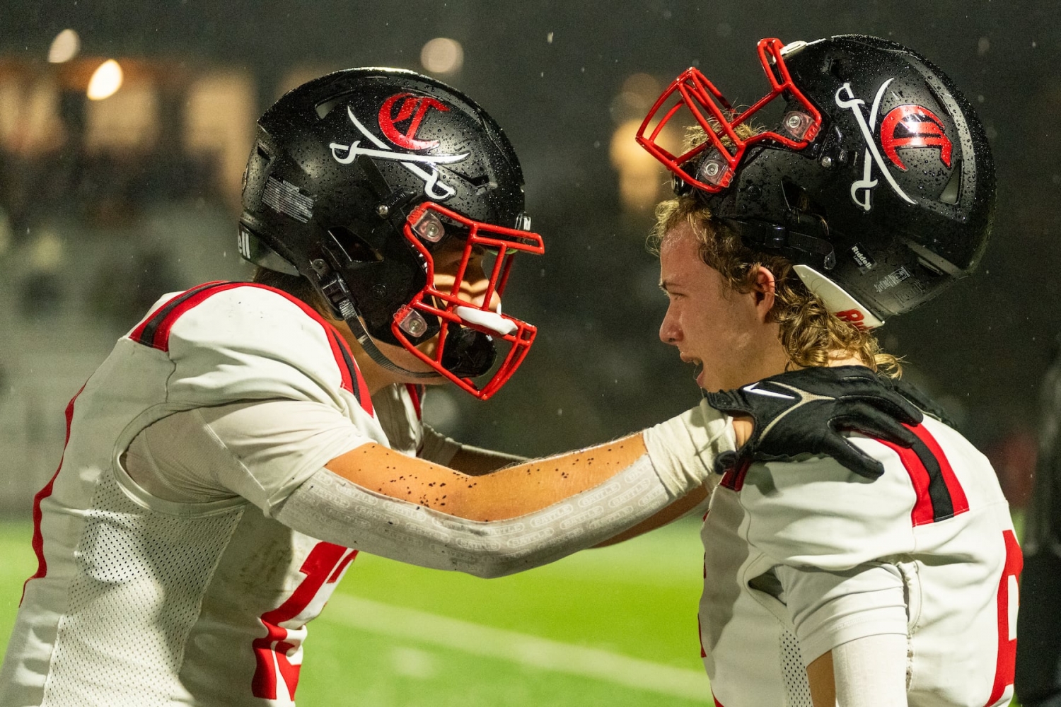 Watch live high school football: Clackamas vs Wells (9/5/2025)