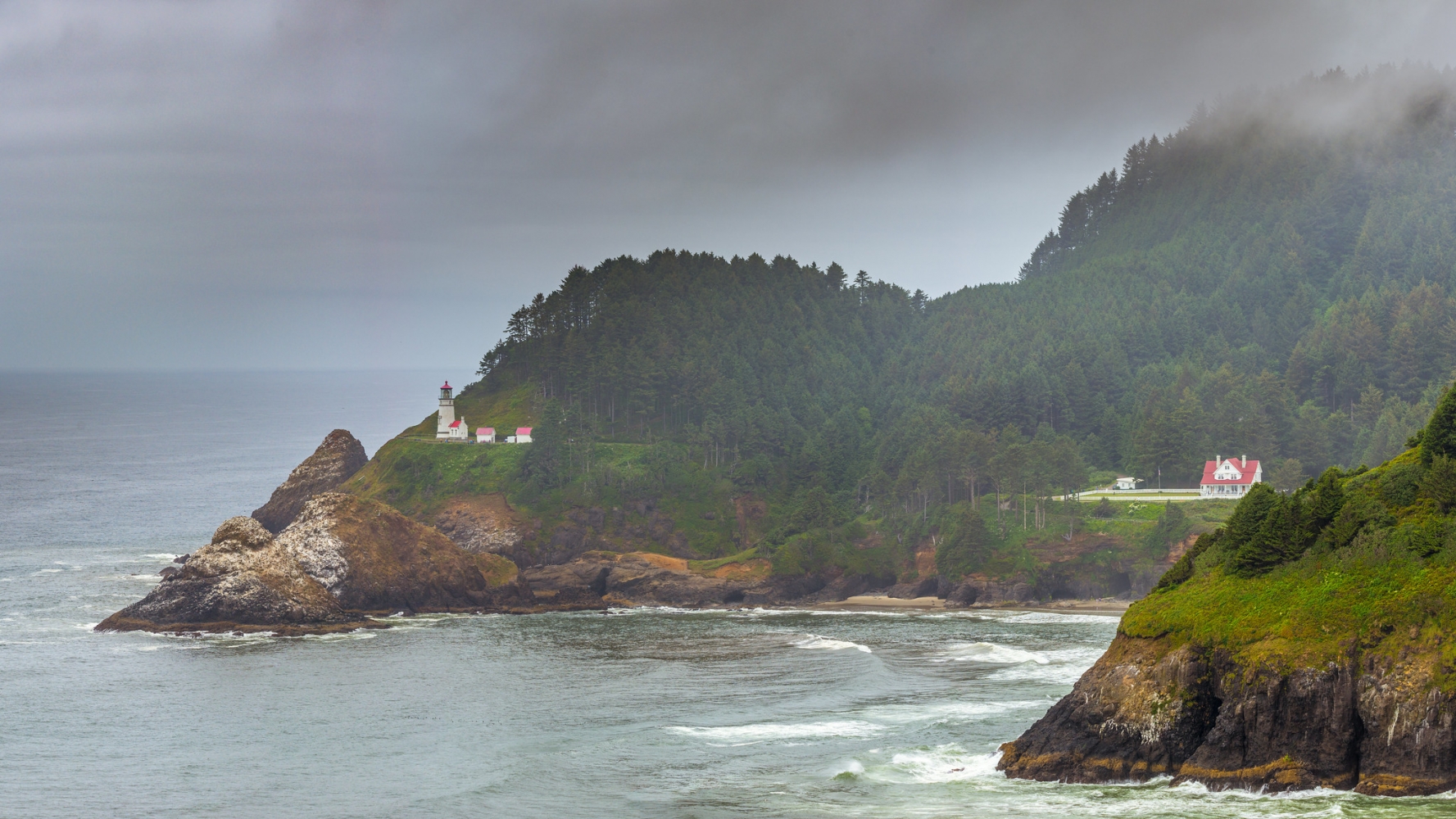 The Lighthouse Bed And Breakfast In Oregon Where A Ghost Comes With The