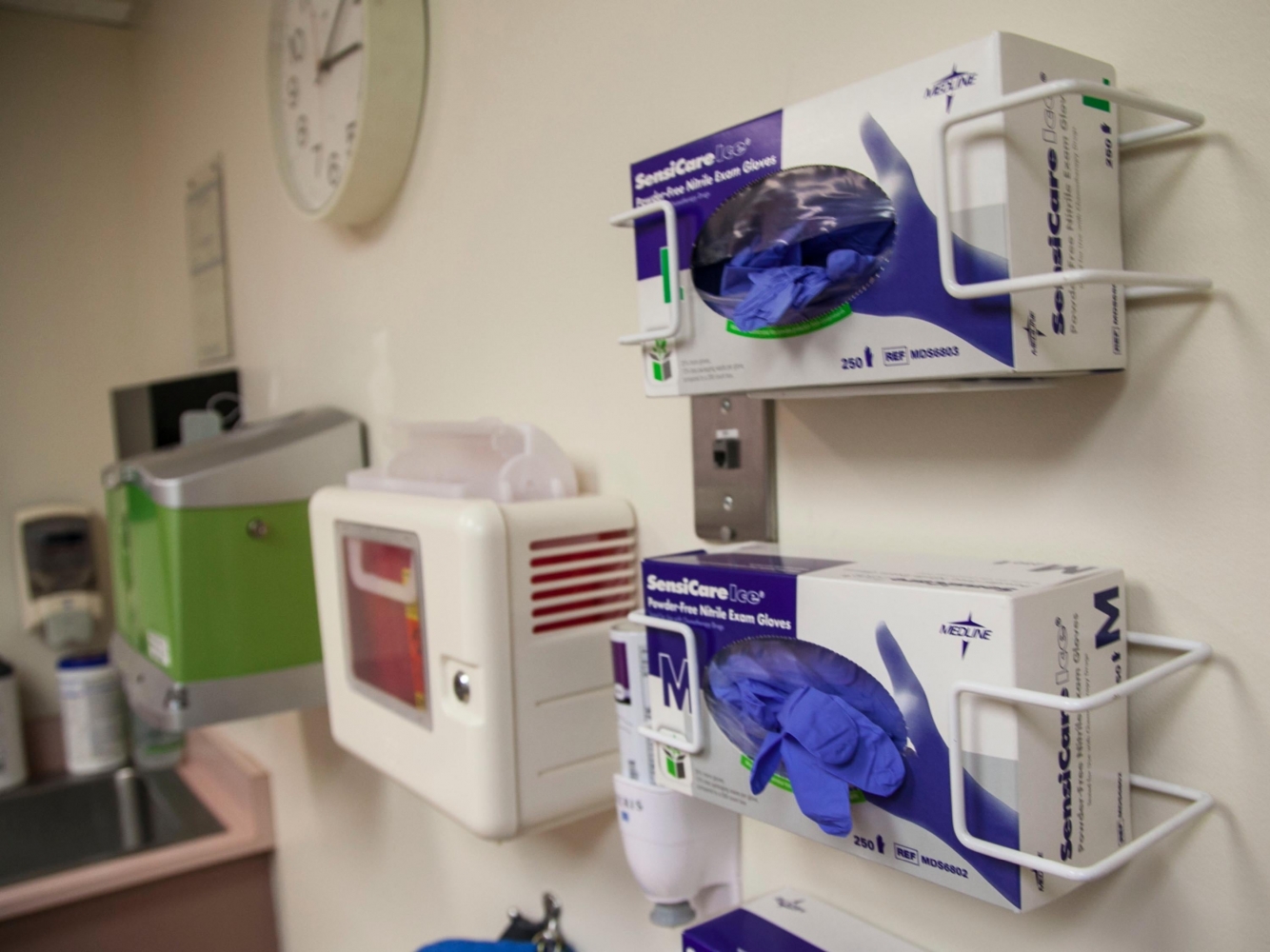 Kaiser Permanente health care workers vote on possible Oregon, SW Washington strike