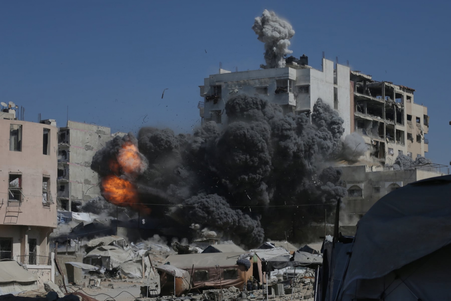 Israel’s military begins ground offensive in Gaza City; thousands of residents flee