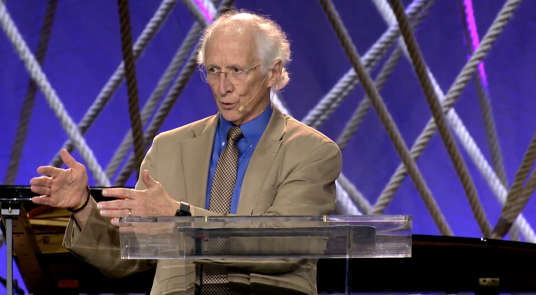 John Piper warns against 'Christian' mysticism, seeking 'out-of-body connection' with supernatural powers