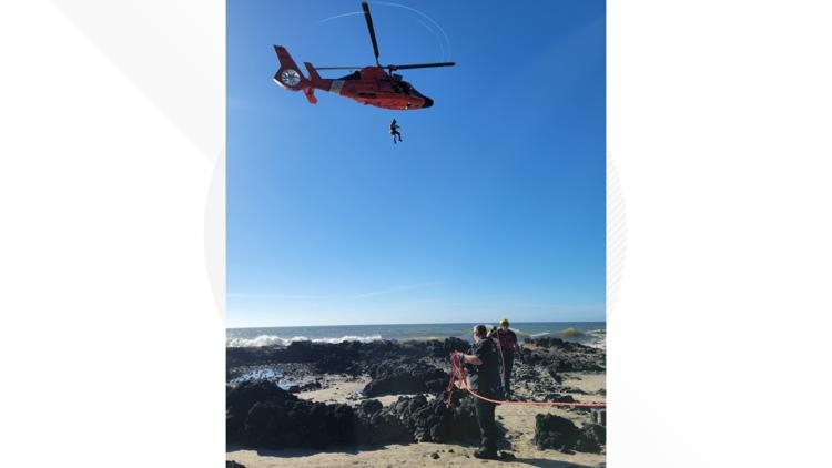 Person drowns after reportedly falling into Thor's Well on Oregon Coast