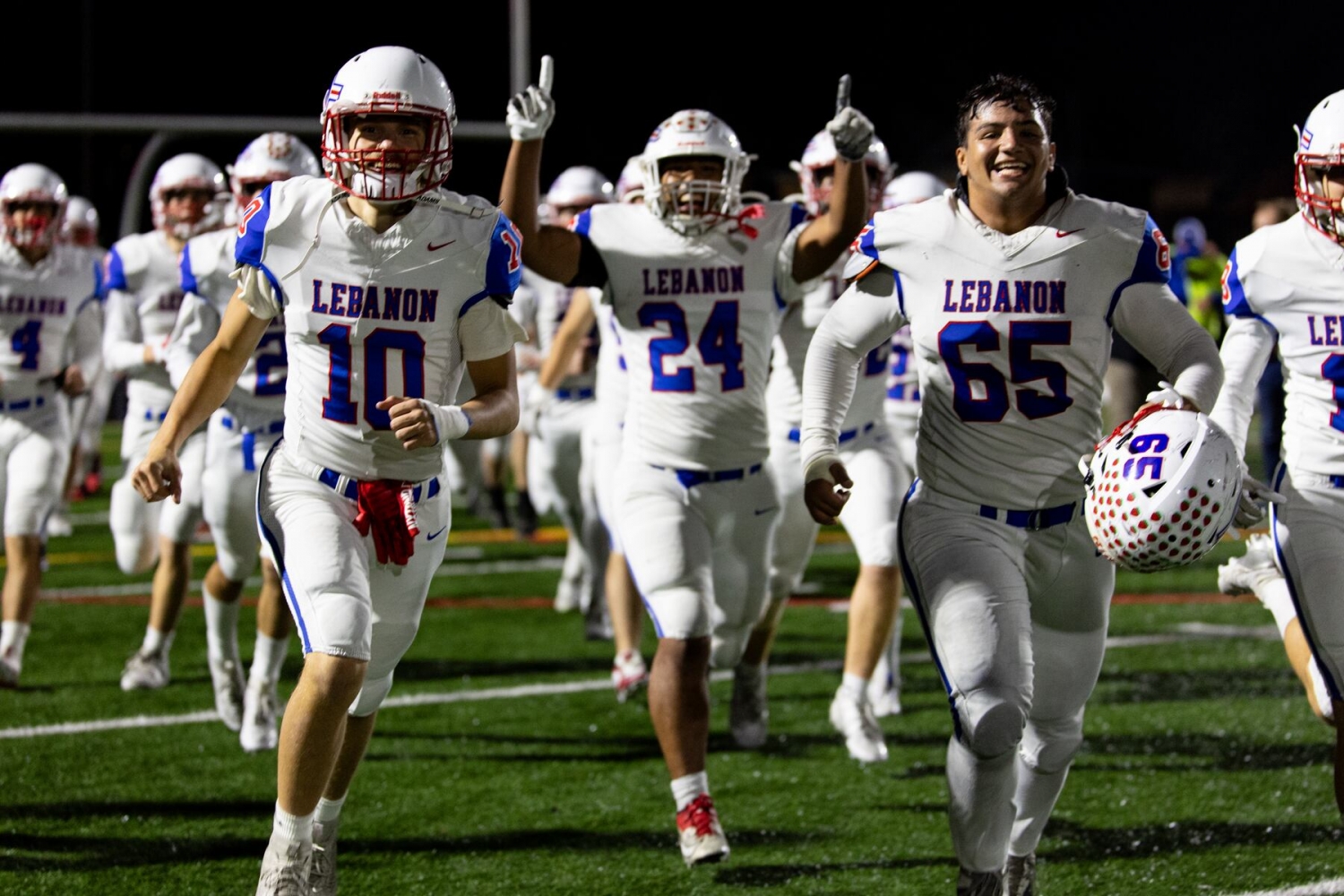 Oregon school named as finalist for national contest which could pay out $1 million in stadium upgrades