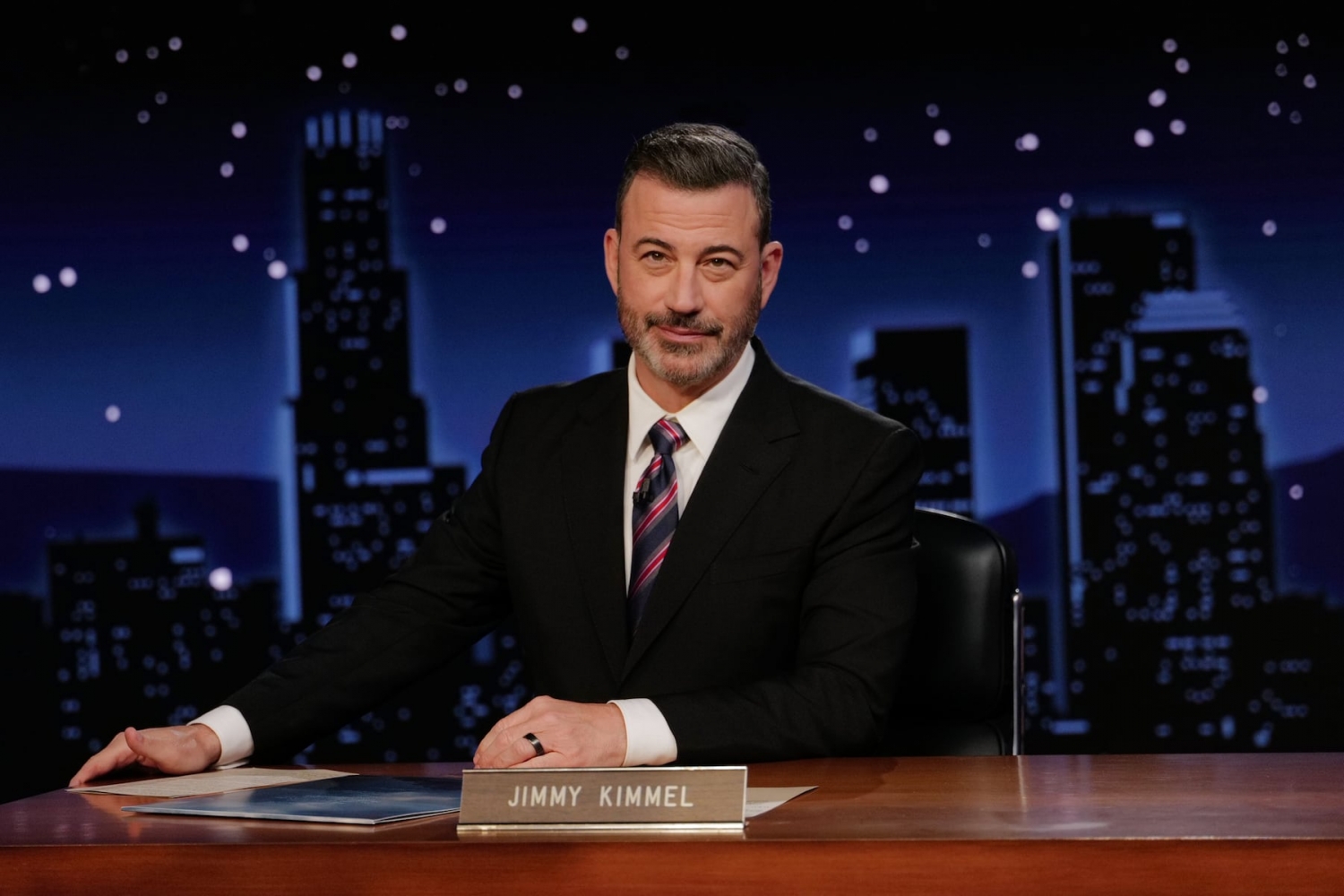 Sinclair reverses course on Jimmy Kimmel, Portland affiliate KATU will resume airing show