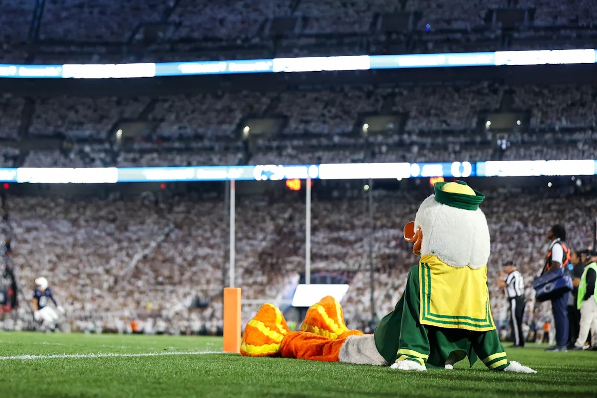 Game time announced for top-10 showdown between Oregon Ducks, Indiana Hoosiers in Week 7