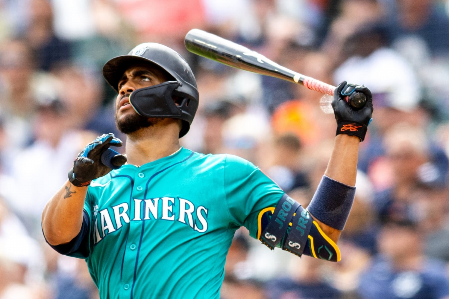 Mariners vs Tigers Game 3 streaming free tonight; MLB playoffs schedule, odds
