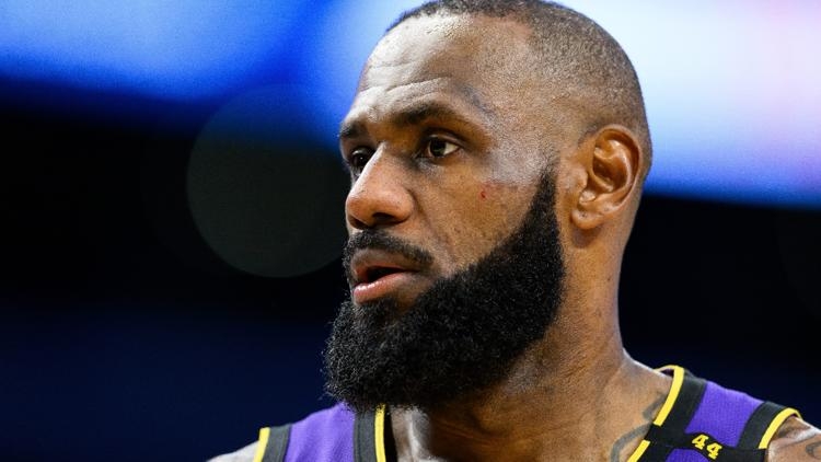Lakers fan sues LeBron James over 'The Second Decision' Hennessy ad