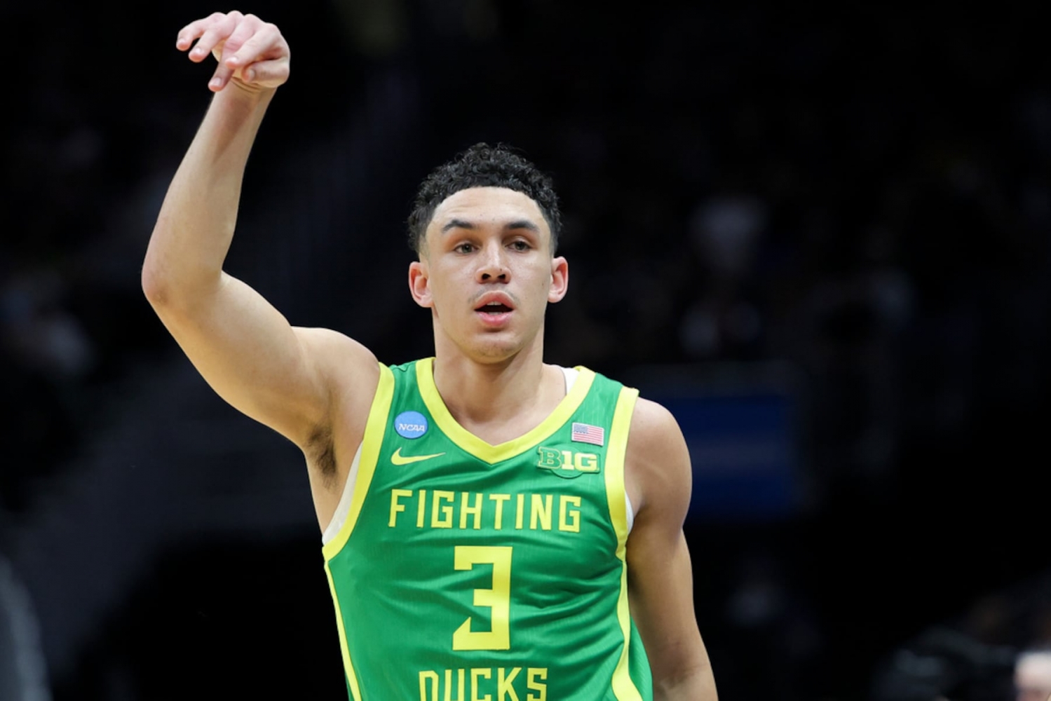 Oregon guard Jackson Shelstad provides update on broken hand