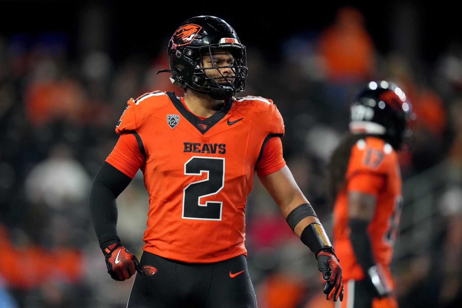 ‘I feel like he’s with me’: How a U.S. Marine’s legacy fuels this Oregon State linebacker
