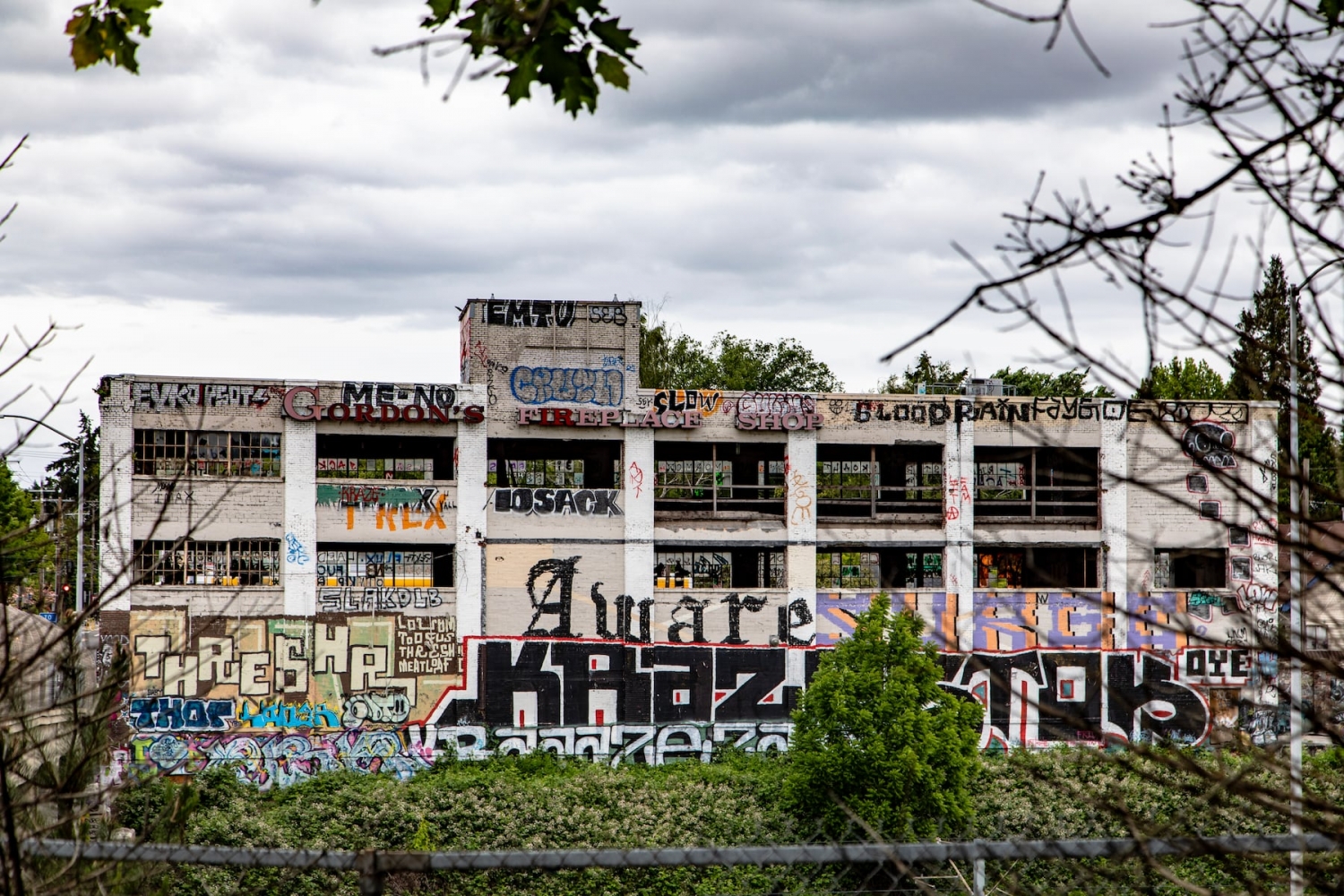 Blighted Portland building that housed Gordon’s Fireplace Shop sells for fraction of past sale price
