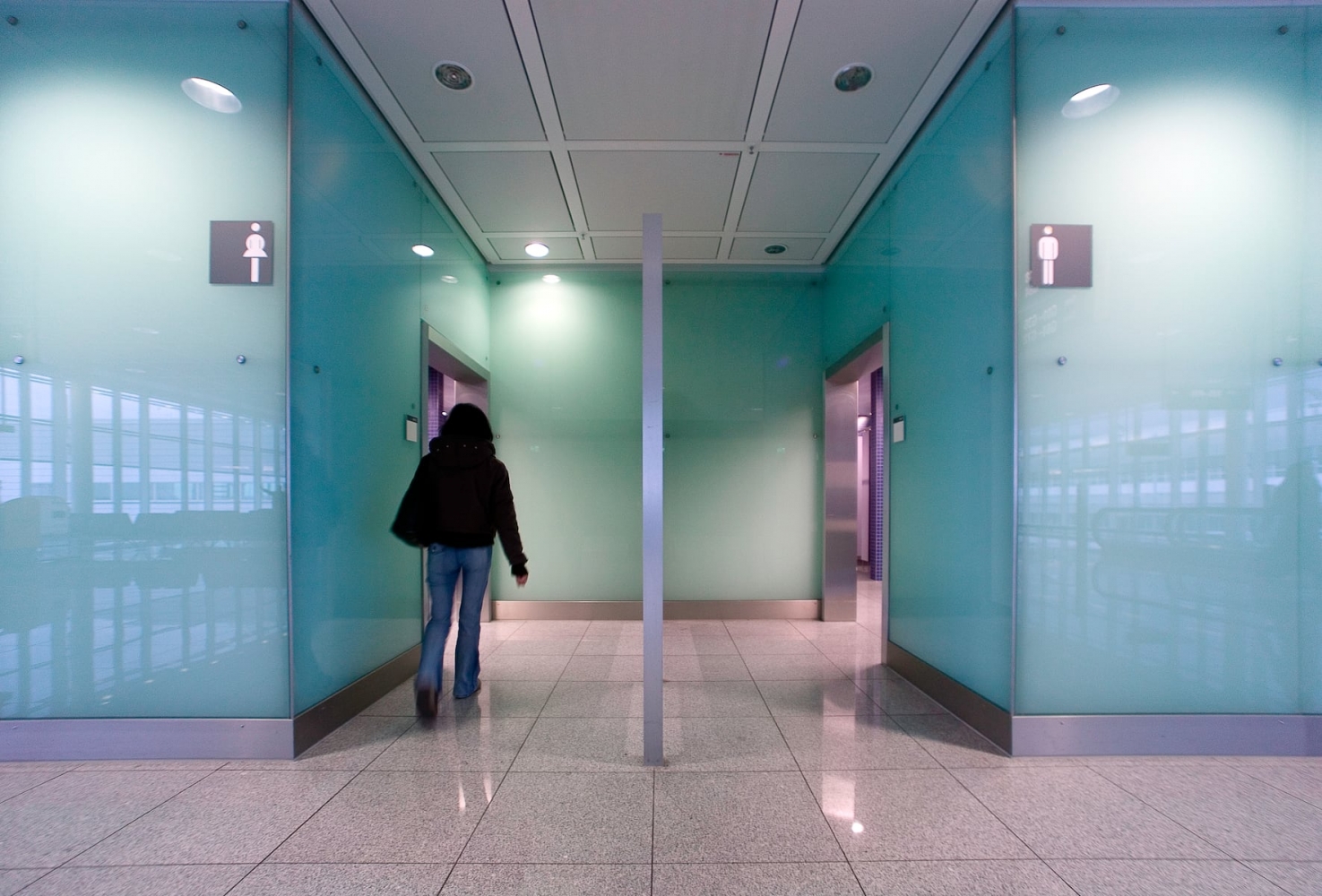Miss Manners: Worker’s long commute (urgent toilet need) makes them unable to visit with neighbors