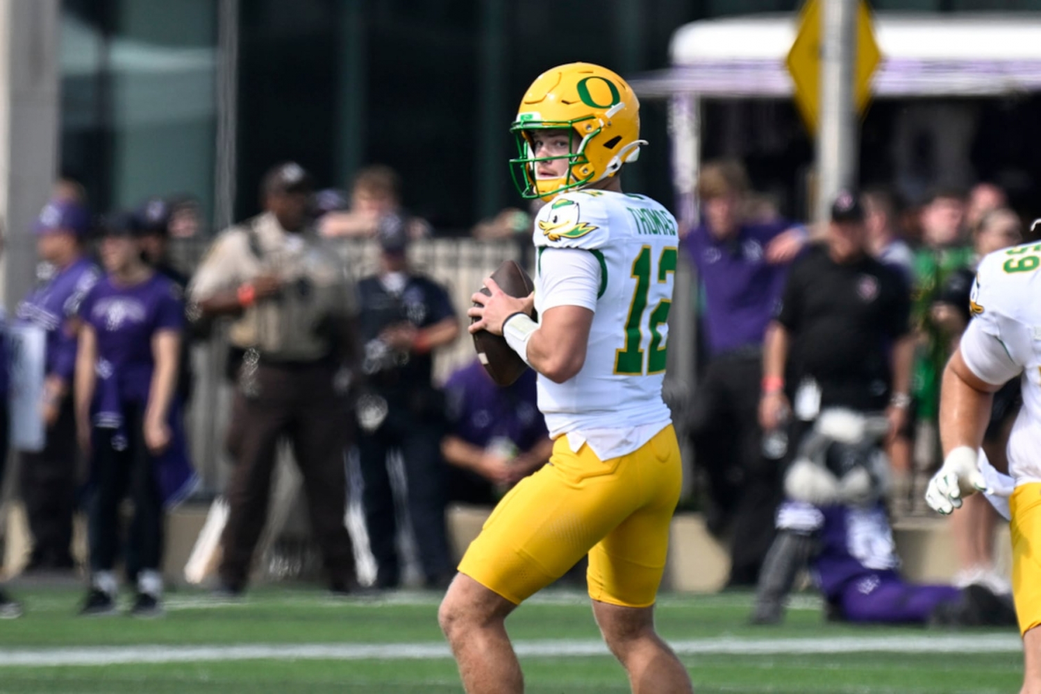 Dan Lanning explains Oregon’s backup quarterback situation
