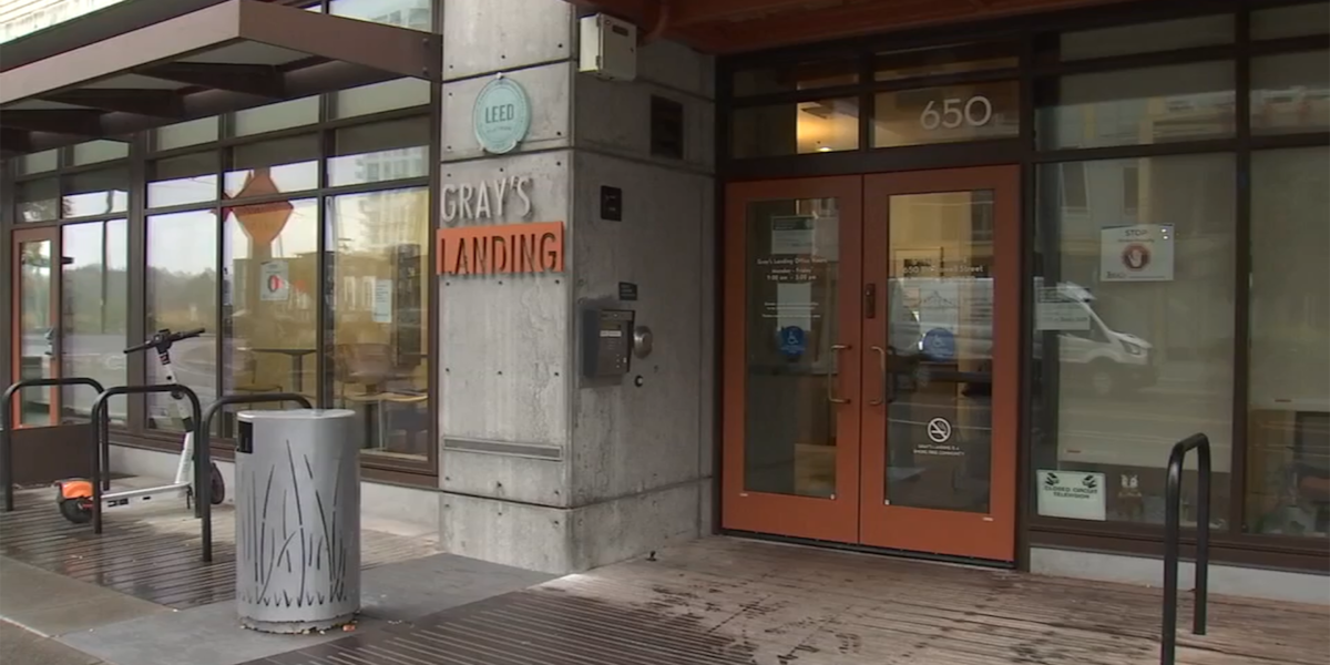 Apartment complex near Portland ICE facility offers help to tenants amid nightly protests