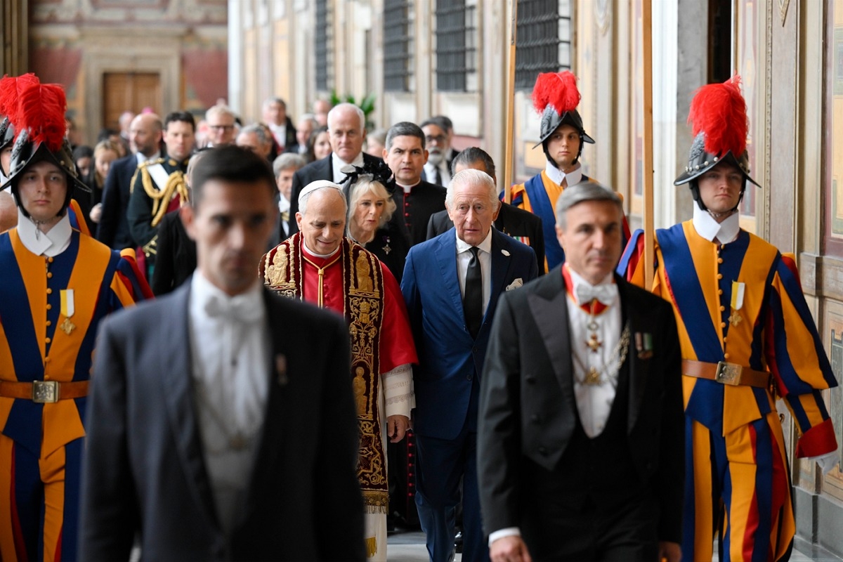 King Charles III prays with Pope Leo XIV in Sistine Chapel, first since Reformation