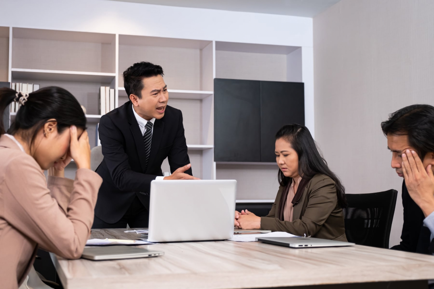 Miss Manners: How do I keep a meeting on topic without interrupting a meandering speaker?